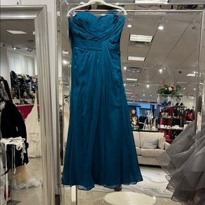Chic Strapless Teal Dress